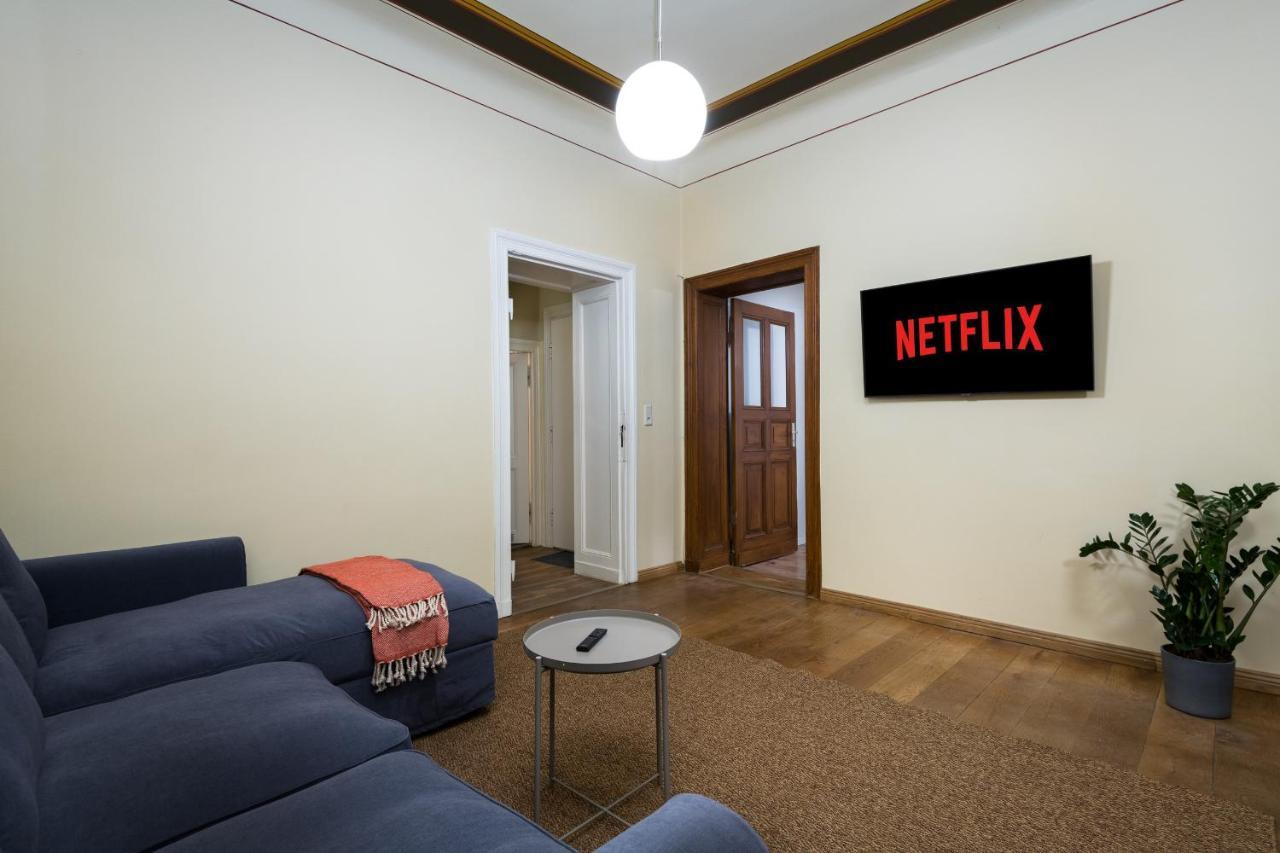 Super Zentral Super Schoener Altbau In Moabit Rostockerstrasse Im Herzen Von Berlin Fuer Bis Zu 6 Personen Eksteriør bilde