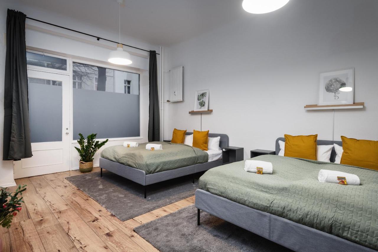 Super Zentral Super Schoener Altbau In Moabit Rostockerstrasse Im Herzen Von Berlin Fuer Bis Zu 6 Personen Eksteriør bilde